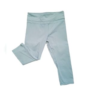 Forever 21 - Capri Leggings Light Blue Size: L Women
